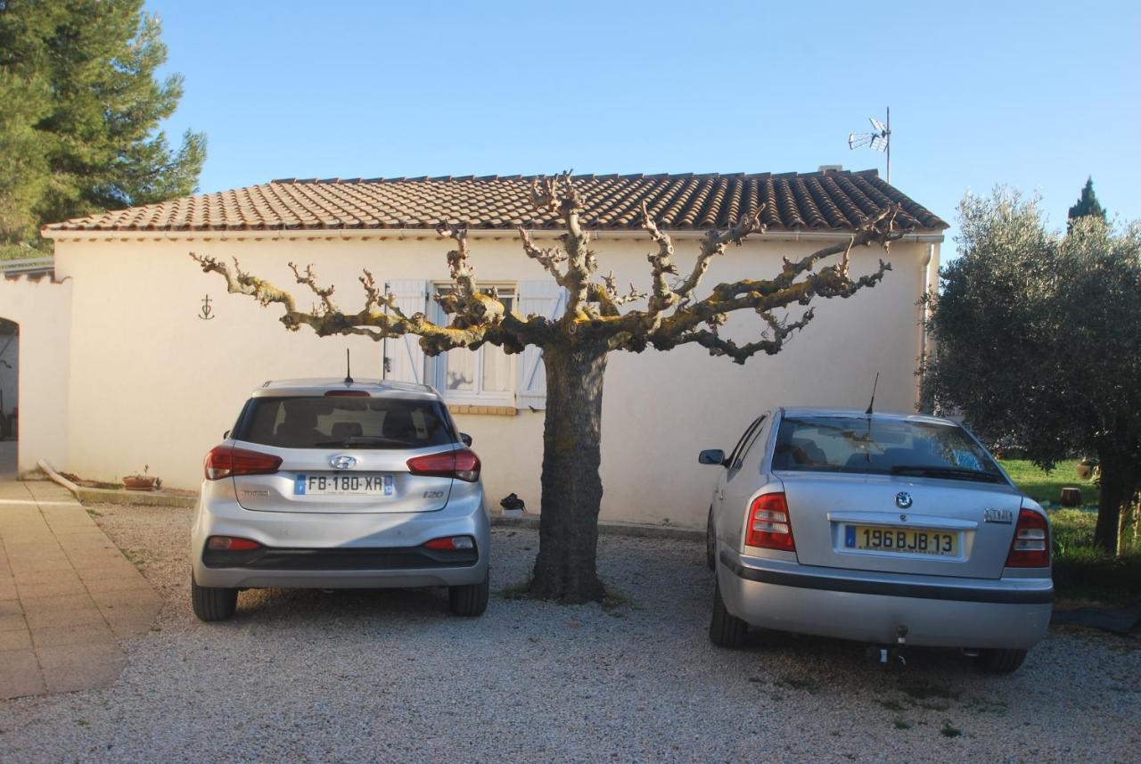 Willa Studio Les Olivades Arles Zewnętrze zdjęcie